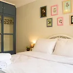 Delightful Flat With Central Location And Balcony In Karsiyaka