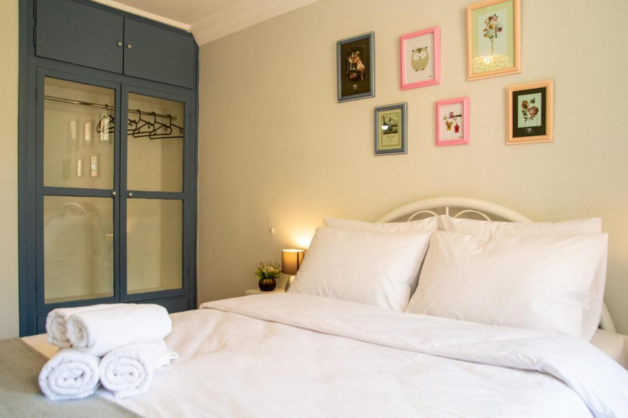 Delightful Flat With Location And Balcony In Karsiyaka