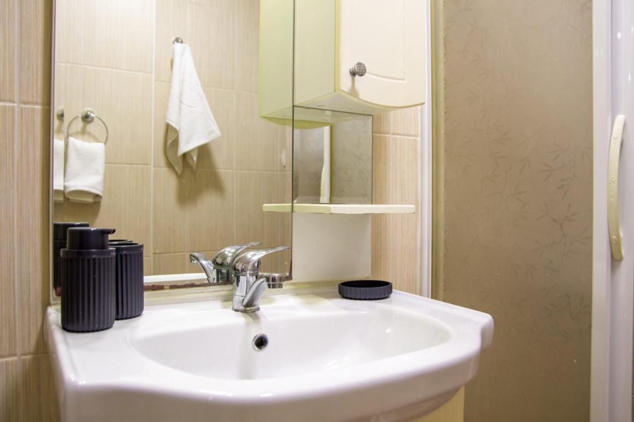 Apartment Delightful Flat With Location And Balcony In Karsiyaka Izmir
